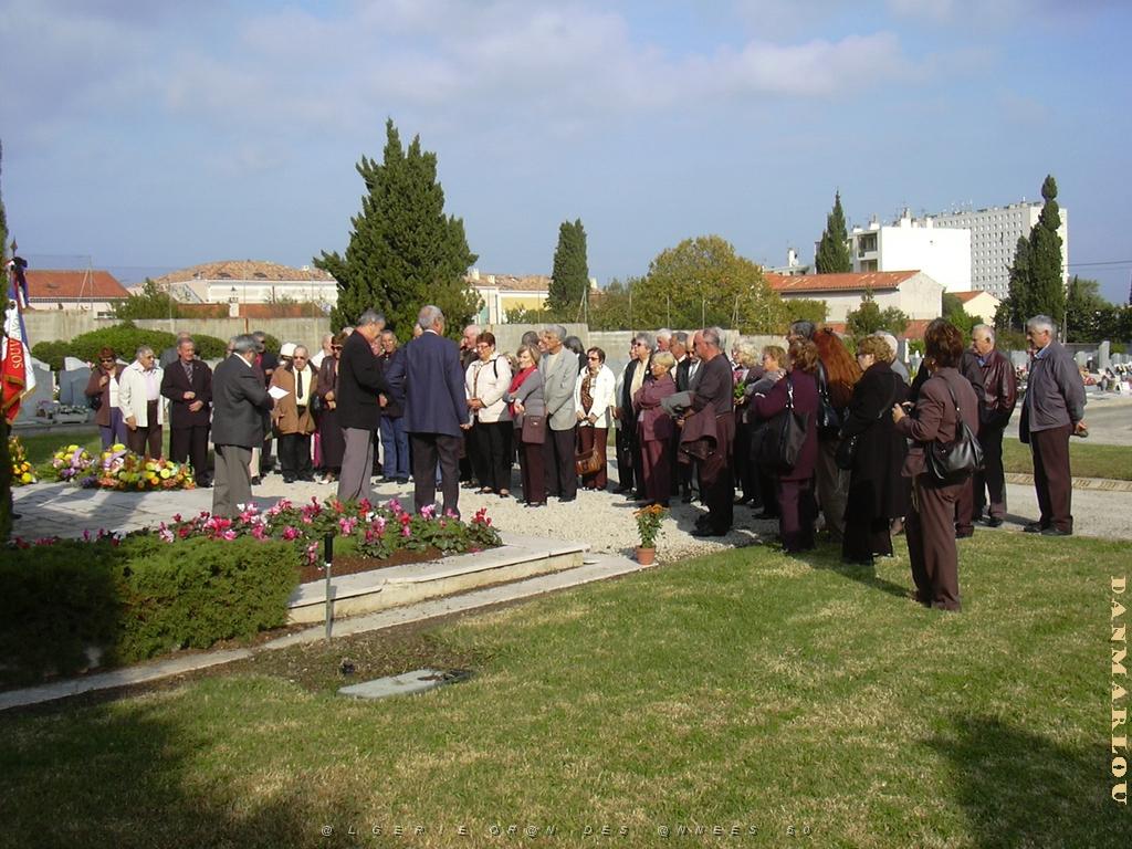 MARSEILLE 2009 LA TOUSSAINT CIMETIERE DE MAZARGUES   (14).JPG -            